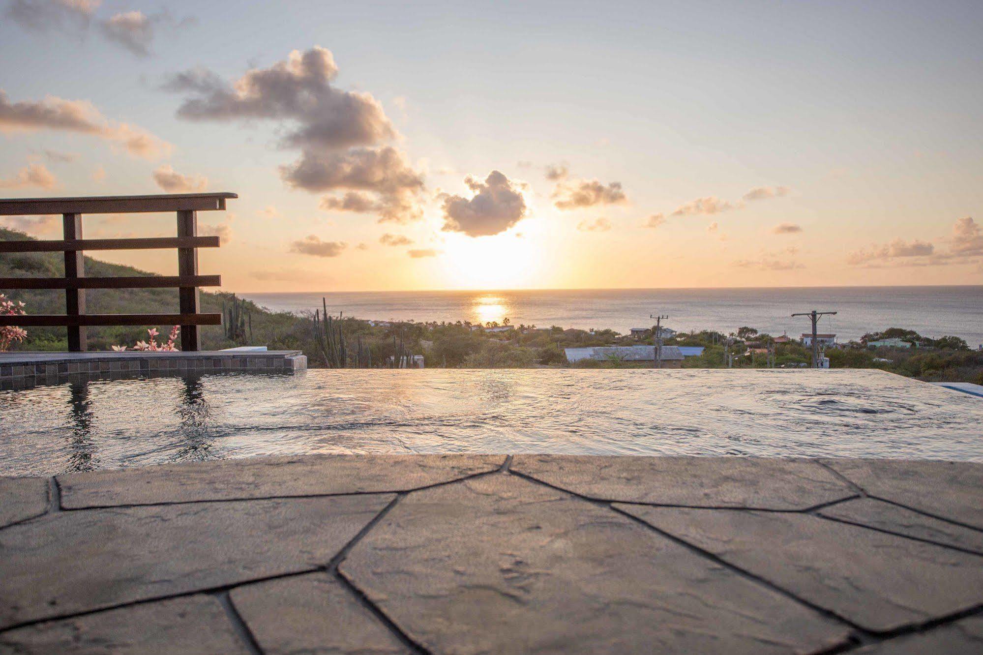 Punta West Hotel Curacao Exterior photo